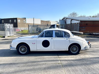 Lot 97 - 1967 Daimler V8