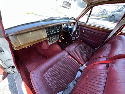 Lot 97 - 1967 Daimler V8
