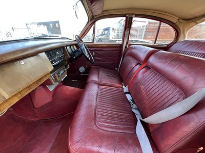 Lot 97 - 1967 Daimler V8