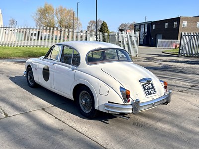 Lot 97 - 1967 Daimler V8