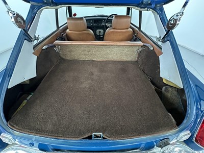 Lot 151 - 1971 MG BGT