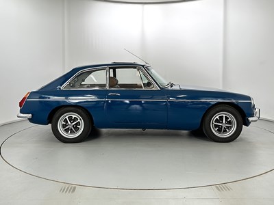 Lot 151 - 1971 MG BGT