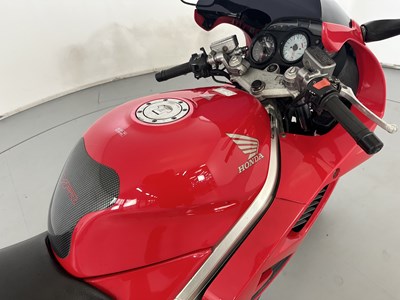 Lot 27 - 1997 Honda VFR 750
