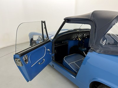 Lot 110 - 1966 MG Midget