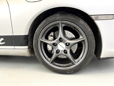 Lot 120 - 2003 Porsche Carrera 4