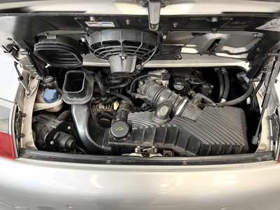 Lot 120 - 2003 Porsche Carrera 4