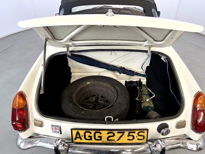 Lot 127 - 1978 MG B Roadster