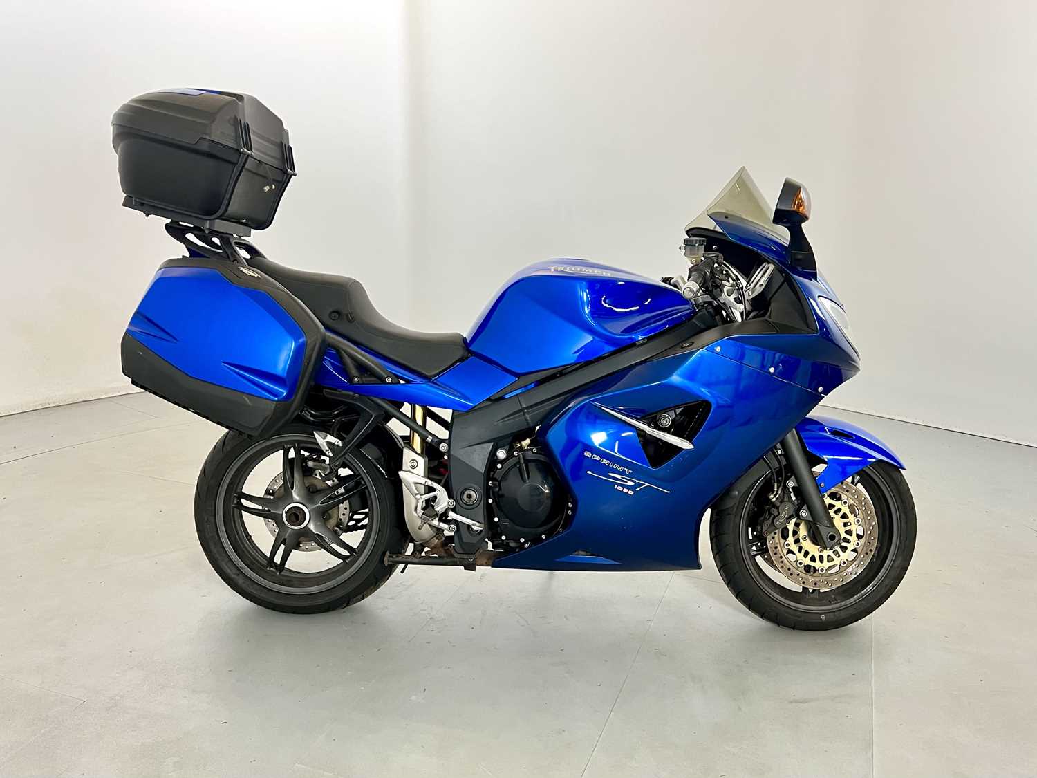 Lot 131 - 2005 Triumph ST1050 Sprint