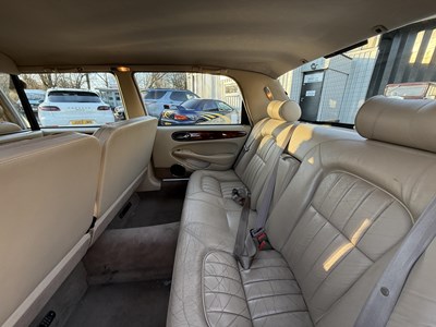 Lot 122 - 1999 Daimler Limousine - NO RESERVE