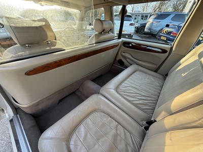Lot 122 - 1999 Daimler Limousine - NO RESERVE