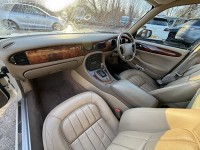 Lot 122 - 1999 Daimler Limousine - NO RESERVE