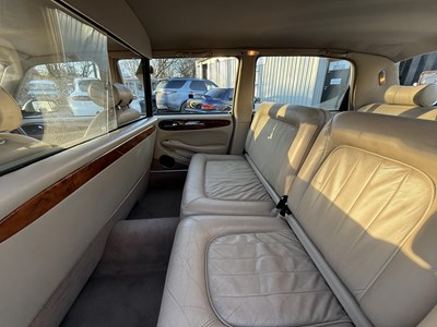 Lot 122 - 1999 Daimler Limousine - NO RESERVE