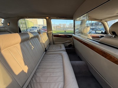 Lot 122 - 1999 Daimler Limousine - NO RESERVE