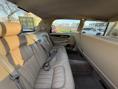 Lot 122 - 1999 Daimler Limousine - NO RESERVE