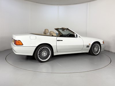 Lot 30 - 1991 Mercedes-Benz 300SL