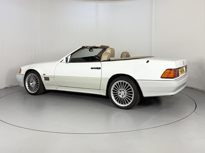 Lot 30 - 1991 Mercedes-Benz 300SL