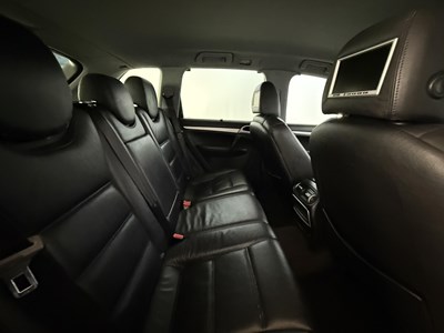 Lot 94 - 2003 Porsche Cayenne S