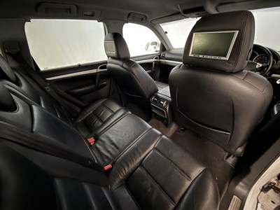 Lot 94 - 2003 Porsche Cayenne S