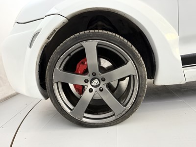 Lot 94 - 2003 Porsche Cayenne S