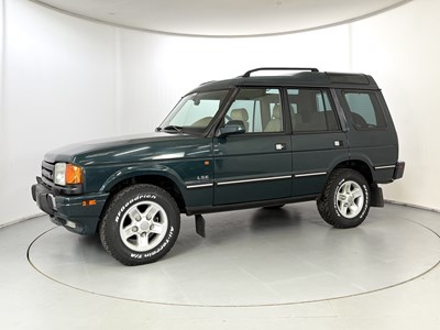 Lot 99 - 1998 Land Rover Discovery V8 LSE