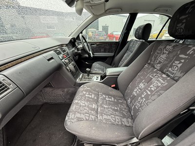 Lot 49 - 1998 Mercedes-Benz E200 - NO RESERVE