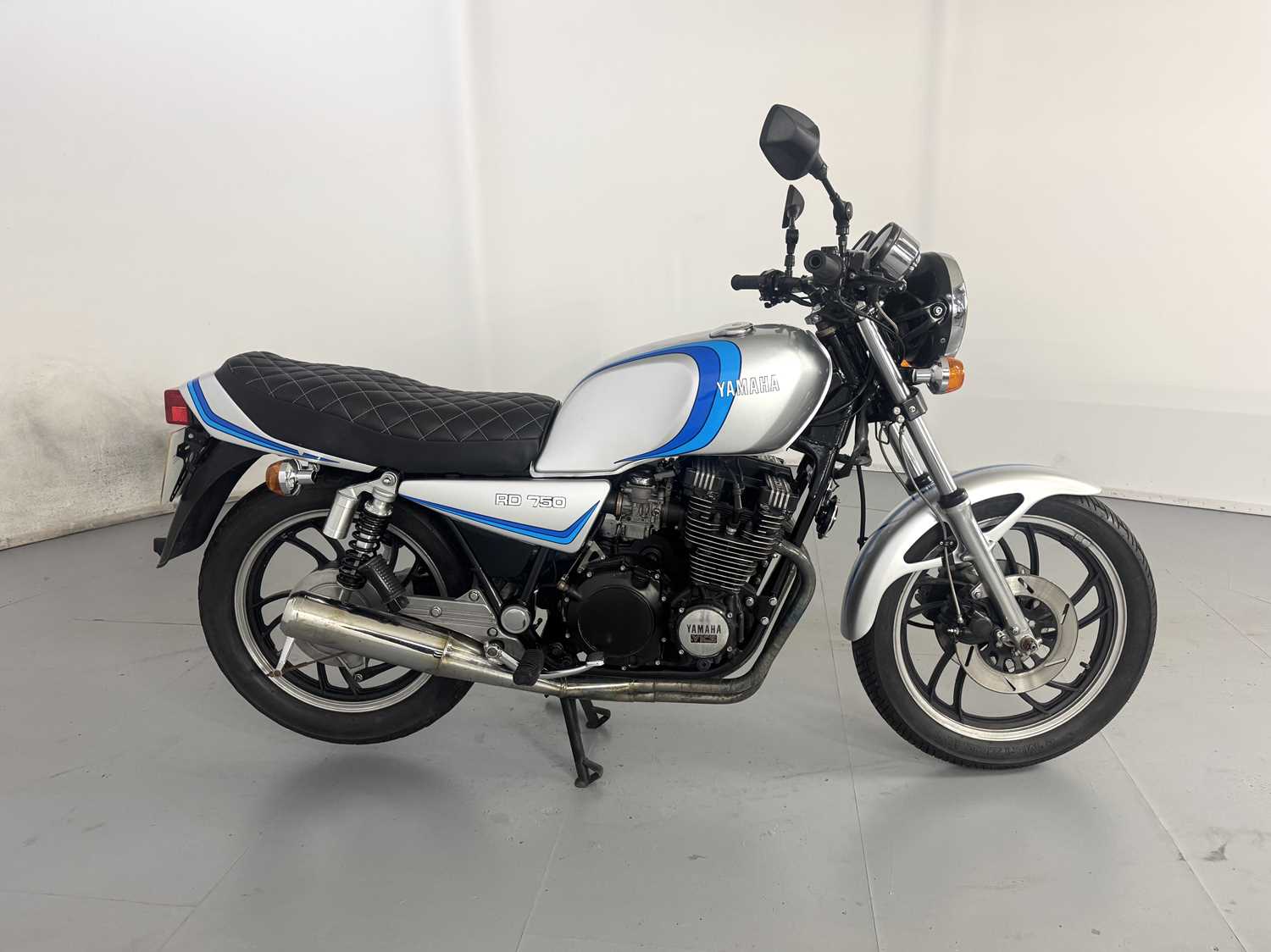 Lot 36 - 1981 Yamaha XJ750