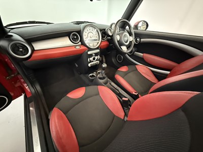 Lot 172 - 2009 Mini Cooper Cabriolet