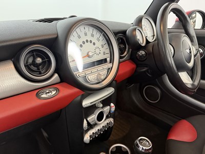 Lot 172 - 2009 Mini Cooper Cabriolet