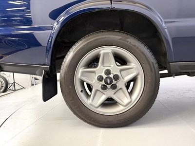 Lot 73 - 2001 Land Rover Discovery V8