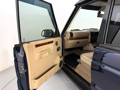Lot 73 - 2001 Land Rover Discovery V8