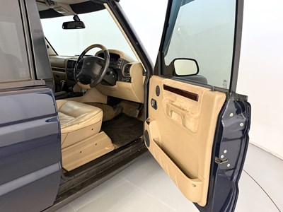 Lot 73 - 2001 Land Rover Discovery V8