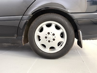 Lot 110 - 1997 Mercedes-Benz C180