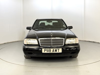 Lot 110 - 1997 Mercedes-Benz C180