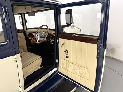 Lot 20 - 2001 Tudor Fordor