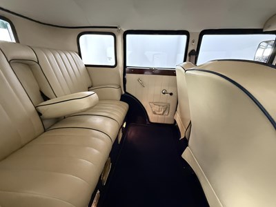 Lot 20 - 2001 Tudor Fordor