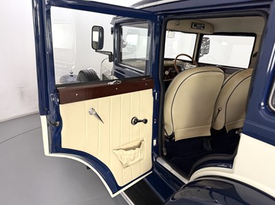 Lot 20 - 2001 Tudor Fordor