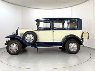 Lot 20 - 2001 Tudor Fordor