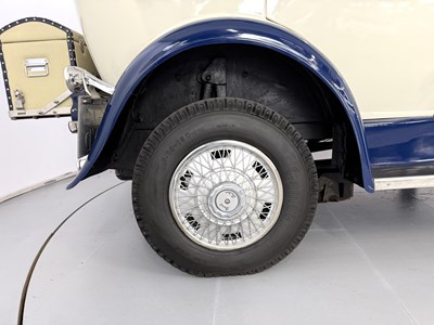 Lot 20 - 2001 Tudor Fordor