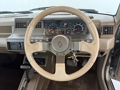 Lot 52 - 1990 Renault 5 Monaco