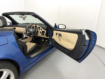 Lot 92 - 2000 Mercedes-Benz SLK320