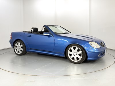 Lot 92 - 2000 Mercedes-Benz SLK320