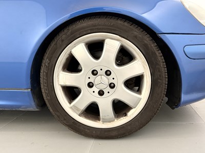 Lot 92 - 2000 Mercedes-Benz SLK320