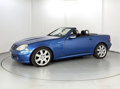 Lot 92 - 2000 Mercedes-Benz SLK320