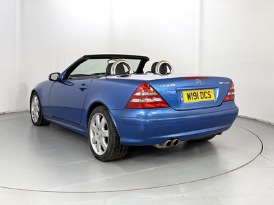 Lot 92 - 2000 Mercedes-Benz SLK320