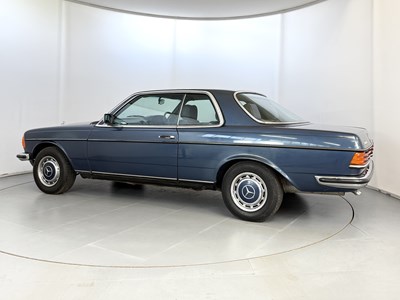 Lot 21 - 1983 Mercedes-Benz 280CE