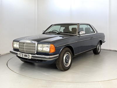 Lot 21 - 1983 Mercedes-Benz 280CE