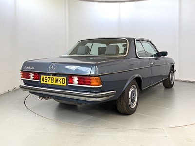 Lot 21 - 1983 Mercedes-Benz 280CE