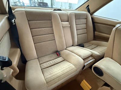 Lot 4 - 1982 Mercedes-Benz 500SEC