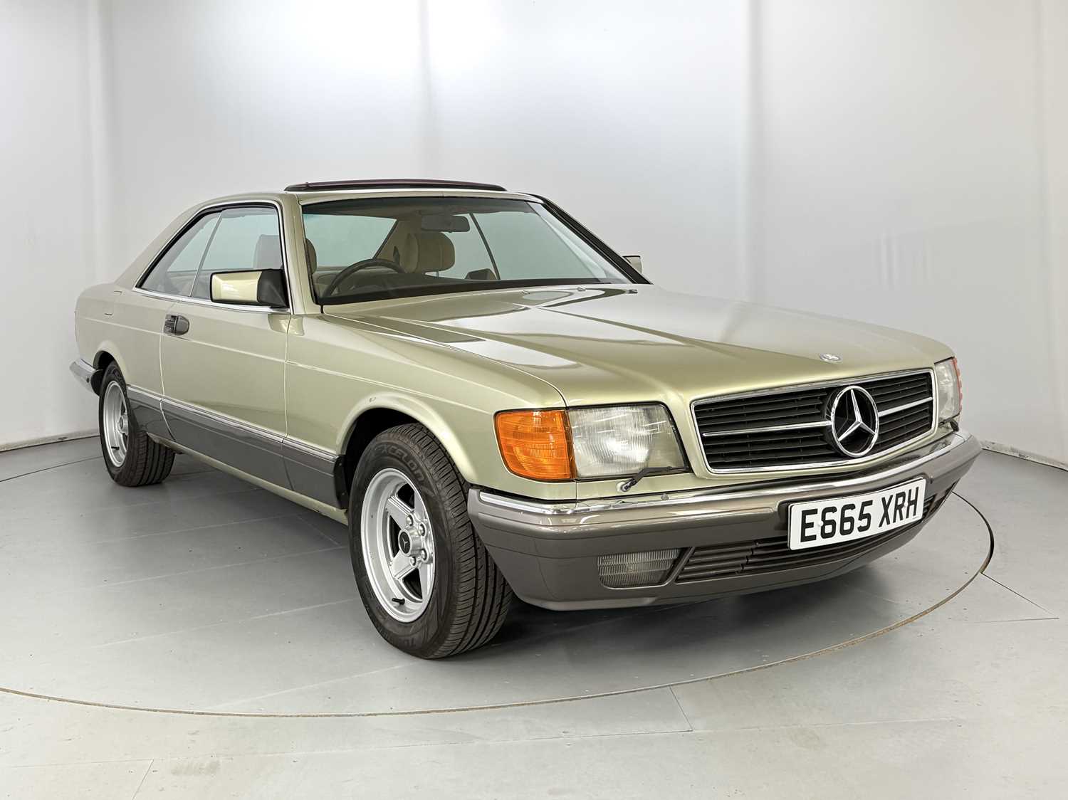 Lot 4 - 1982 Mercedes-Benz 500SEC