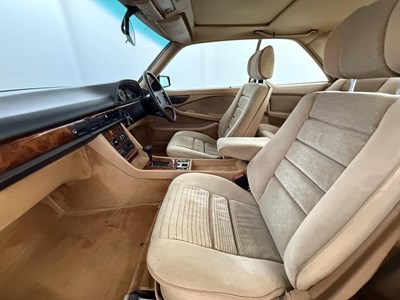 Lot 4 - 1982 Mercedes-Benz 500SEC
